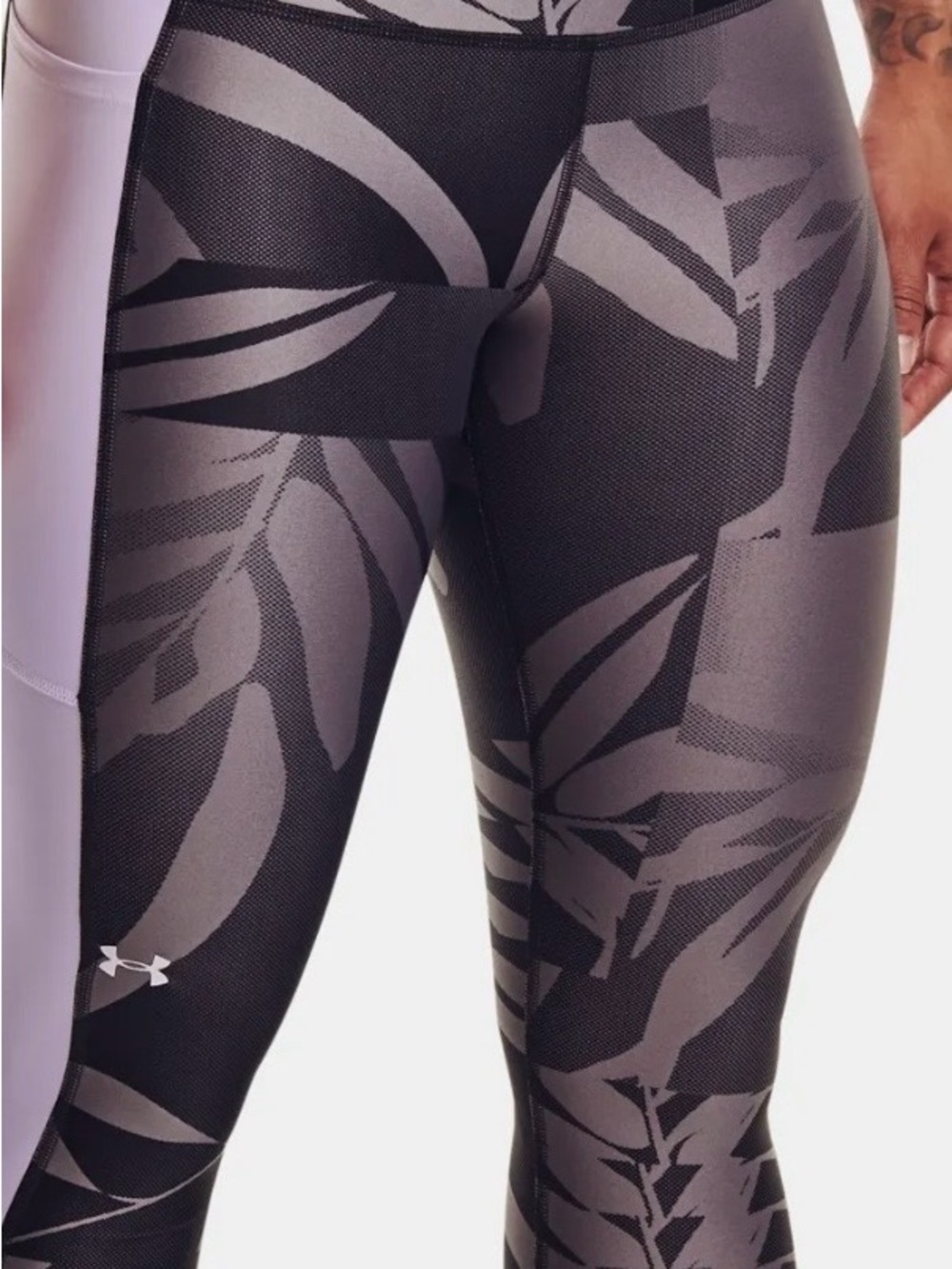 Under Armour Women’s Black & Gray Printed Leggings